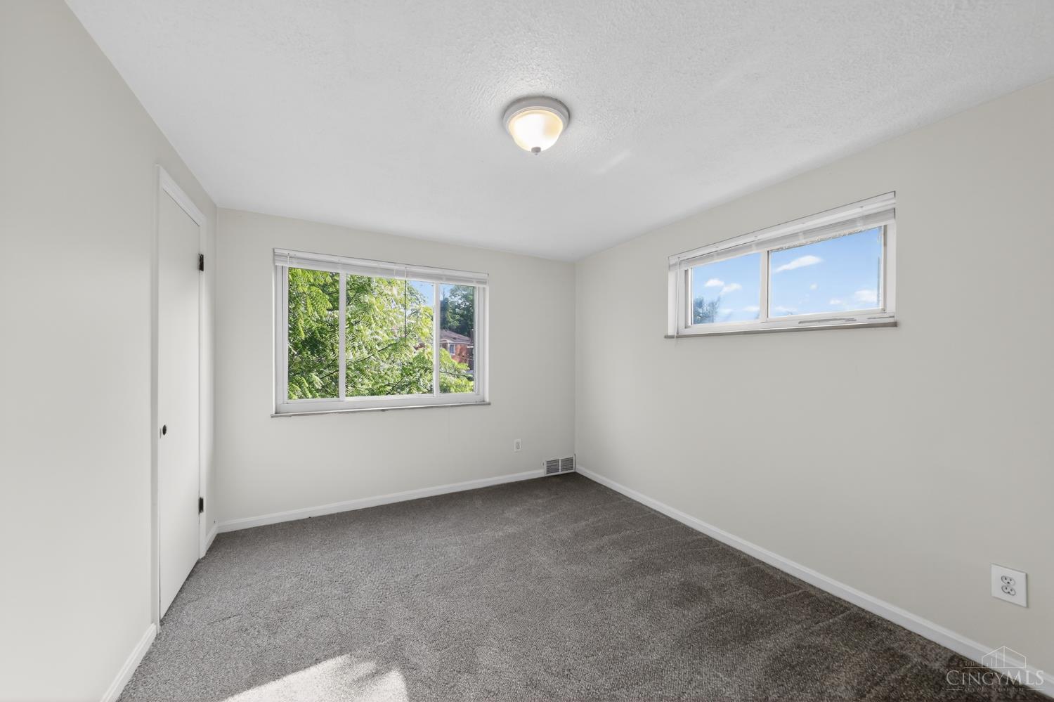 2505 Rack Court Cincinnati, OH 45239 - Photo 20 of 31