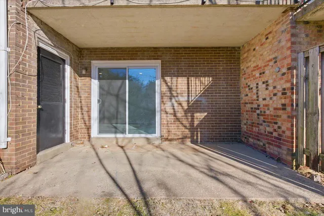 $350,000 | 1023 A Margate Court, Sterling, VA 20164