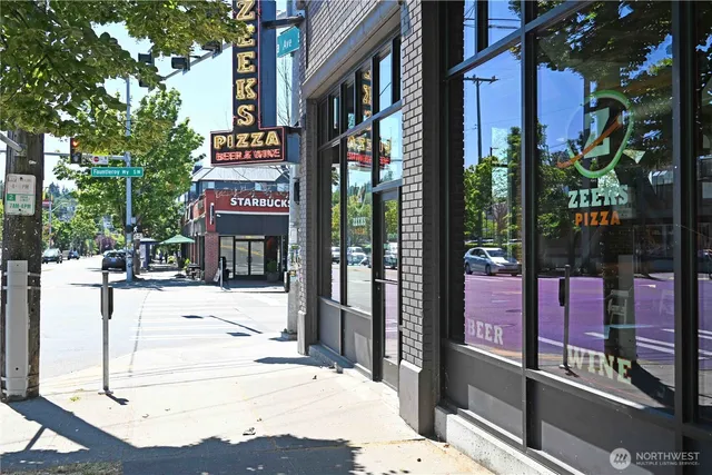 a picture of a street