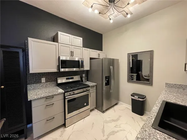 $1,895 | 700 Carnegie Street, Unit 4112, Henderson, NV 89052