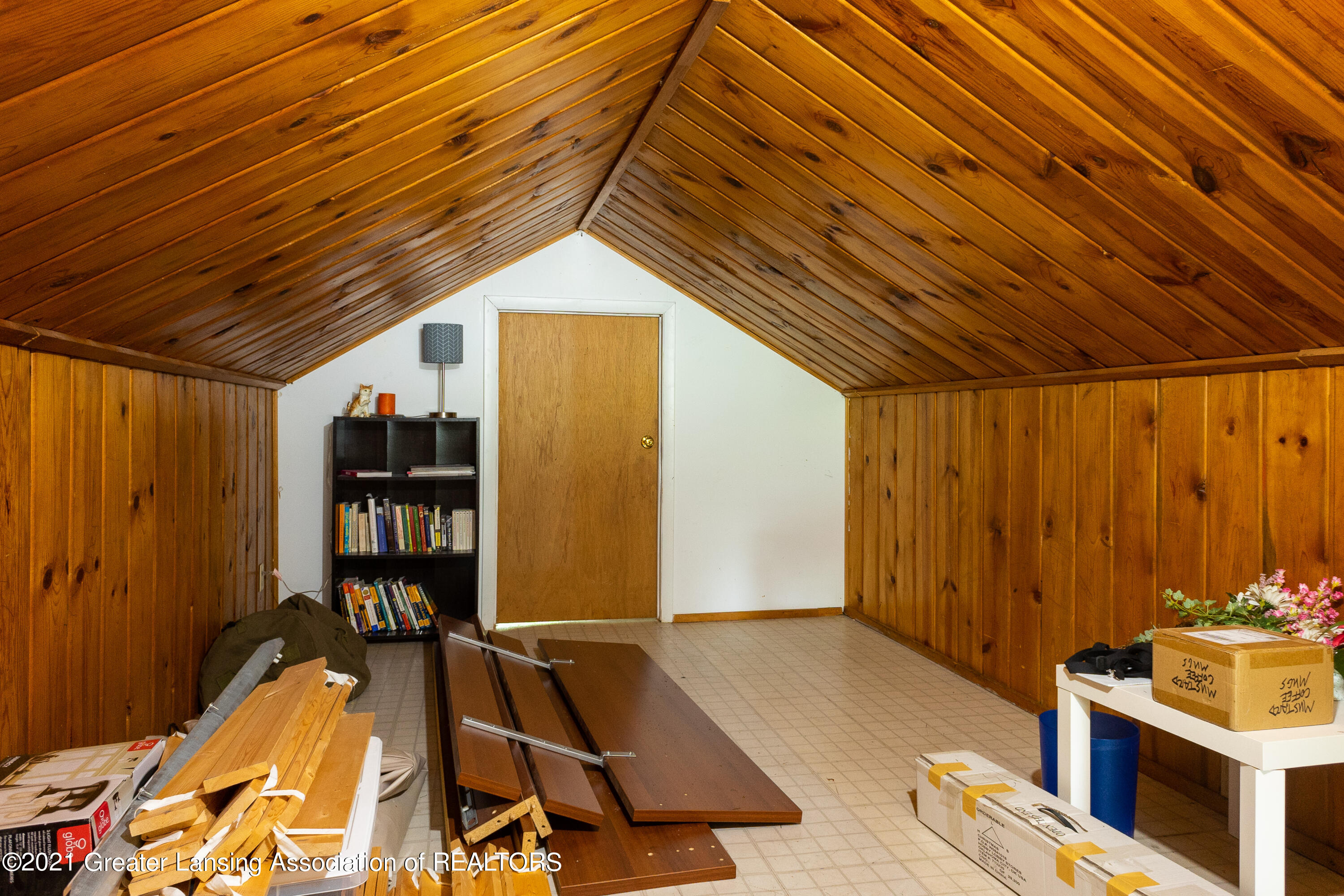 2312 Strathmore Road Lansing, MI 48910 - Photo 26 of 32 2312 Strathmore RD Lansing MI-126