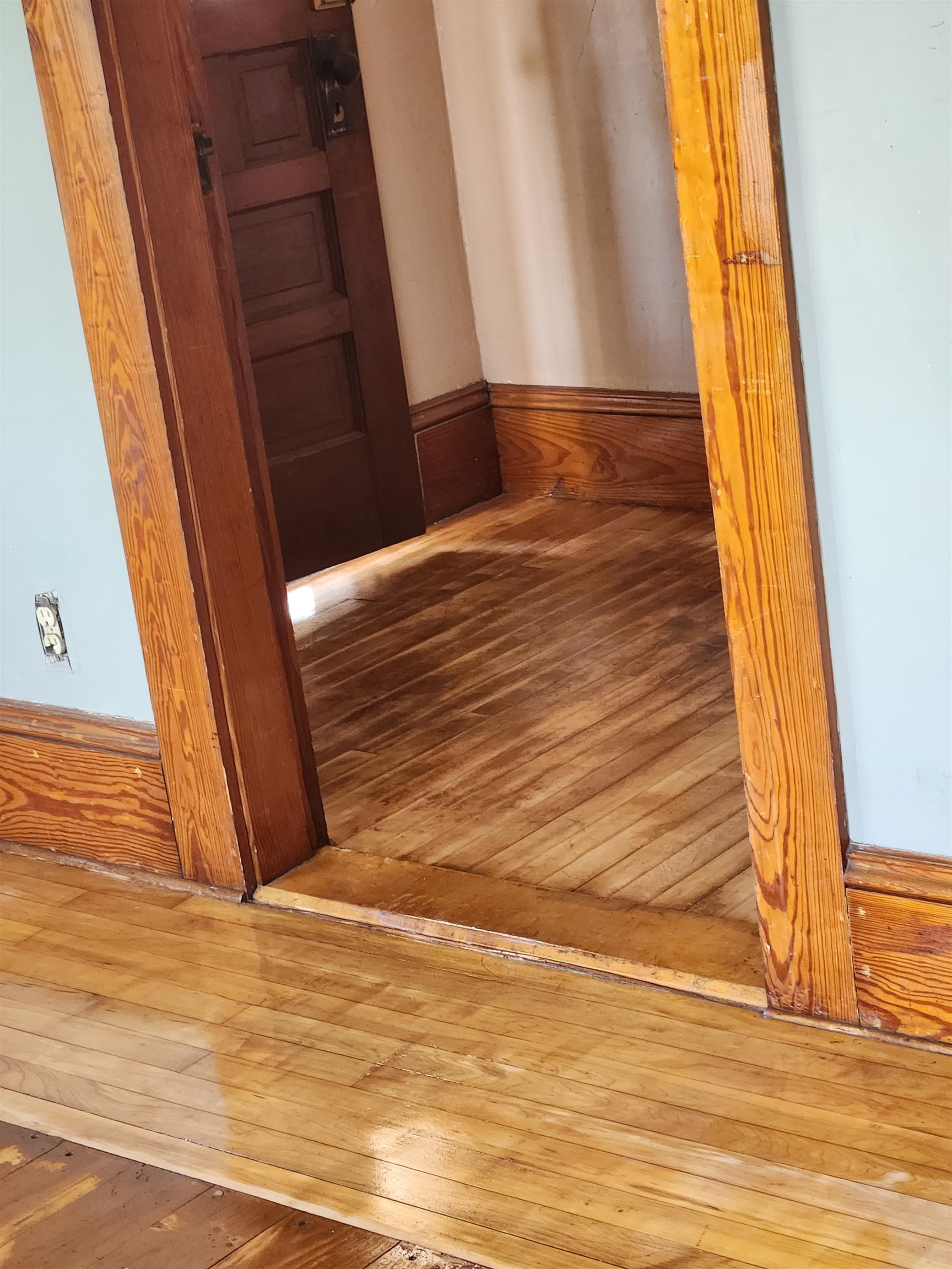 27 Spring Street Laconia, NH 03246 - Photo 10 of 12