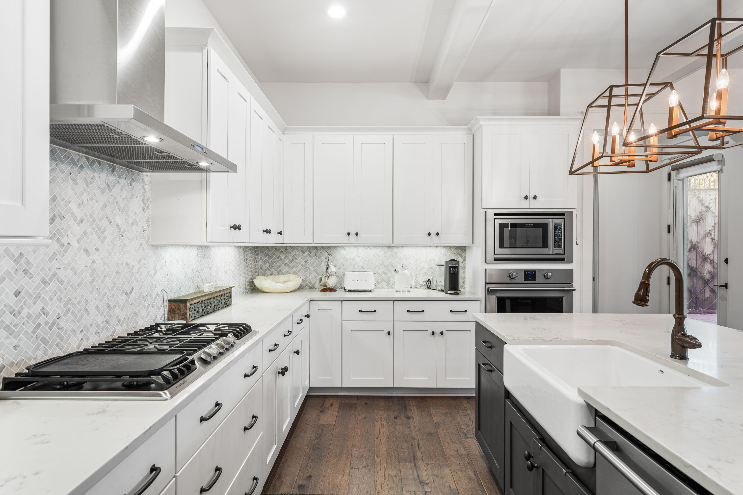 38 Ridgewalk Circle Santa Rosa Beach, FL 32459 - Photo 13 of 28 a kitchen with cabinets a sink and appliances