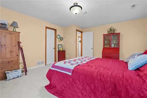 $395,000 | 5235 Downey Avenue, Independence, MO 64055