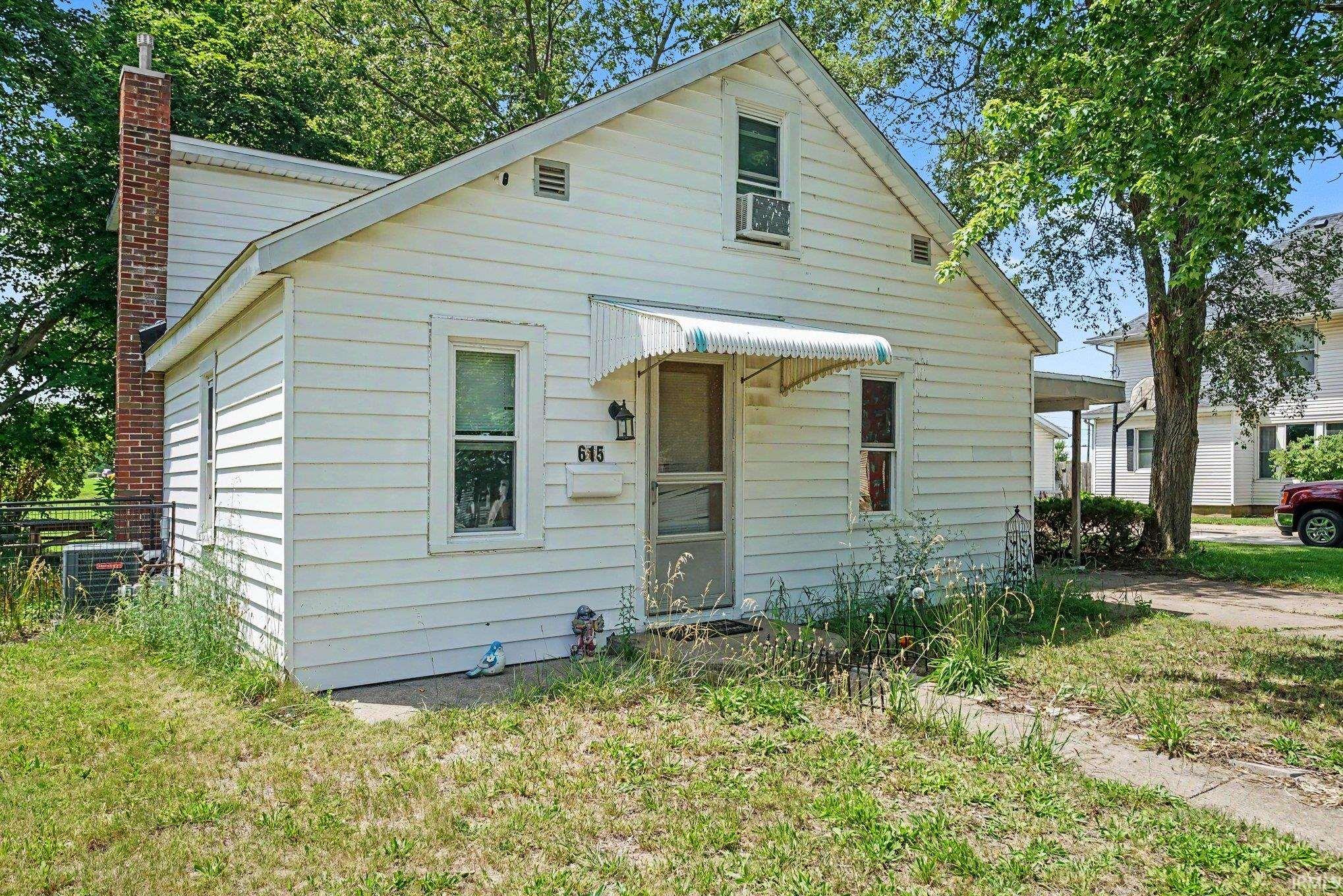 615 North Riverside Boulevard Goshen, IN 46528 - Photo 4 of 18