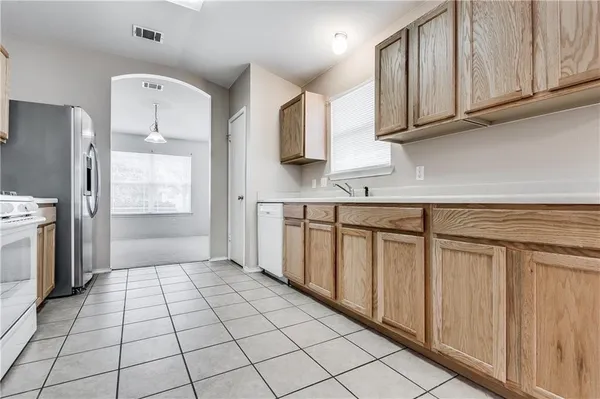 $1,950 | 602 Golden Gate Drive, Leander, TX 78641