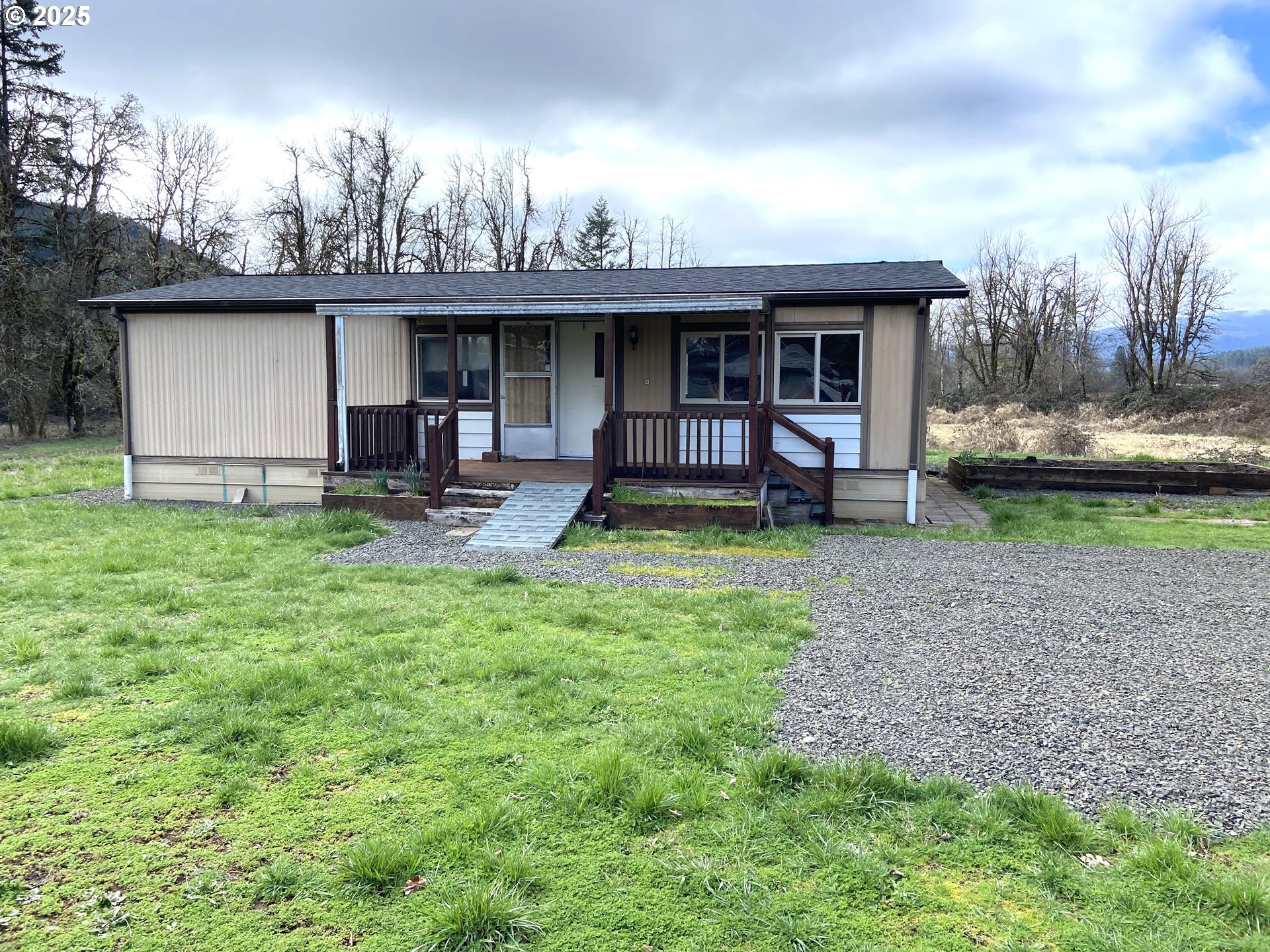 92020 Maple Lane Springfield, OR 97478 - Photo 1 of 30