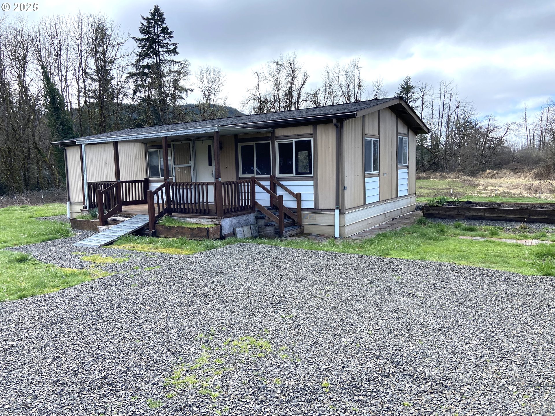 92020 Maple Lane Springfield, OR 97478 - Photo 2 of 30