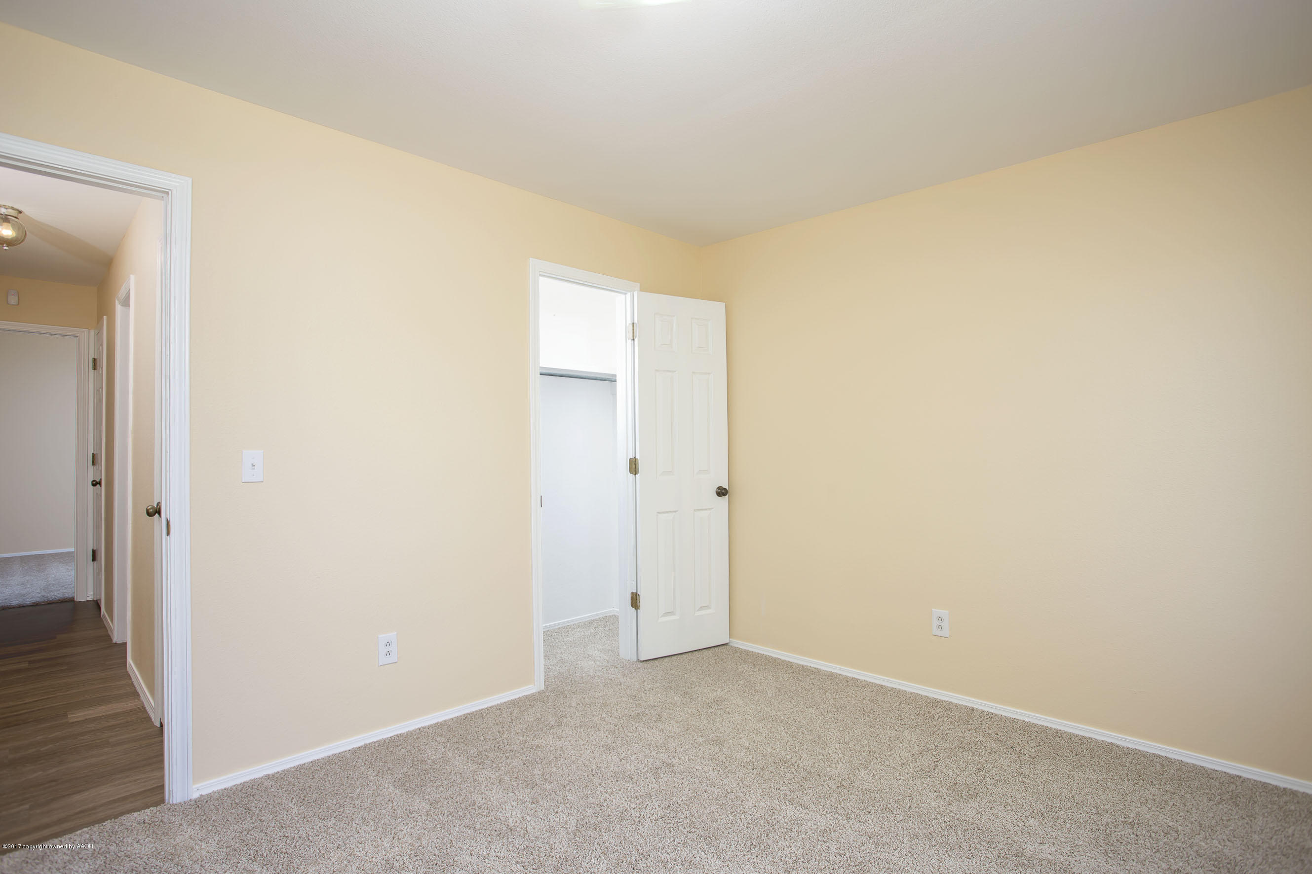 6911 Devonshire Road Amarillo, TX 79109 - Photo 14 of 26 1st Bedroom