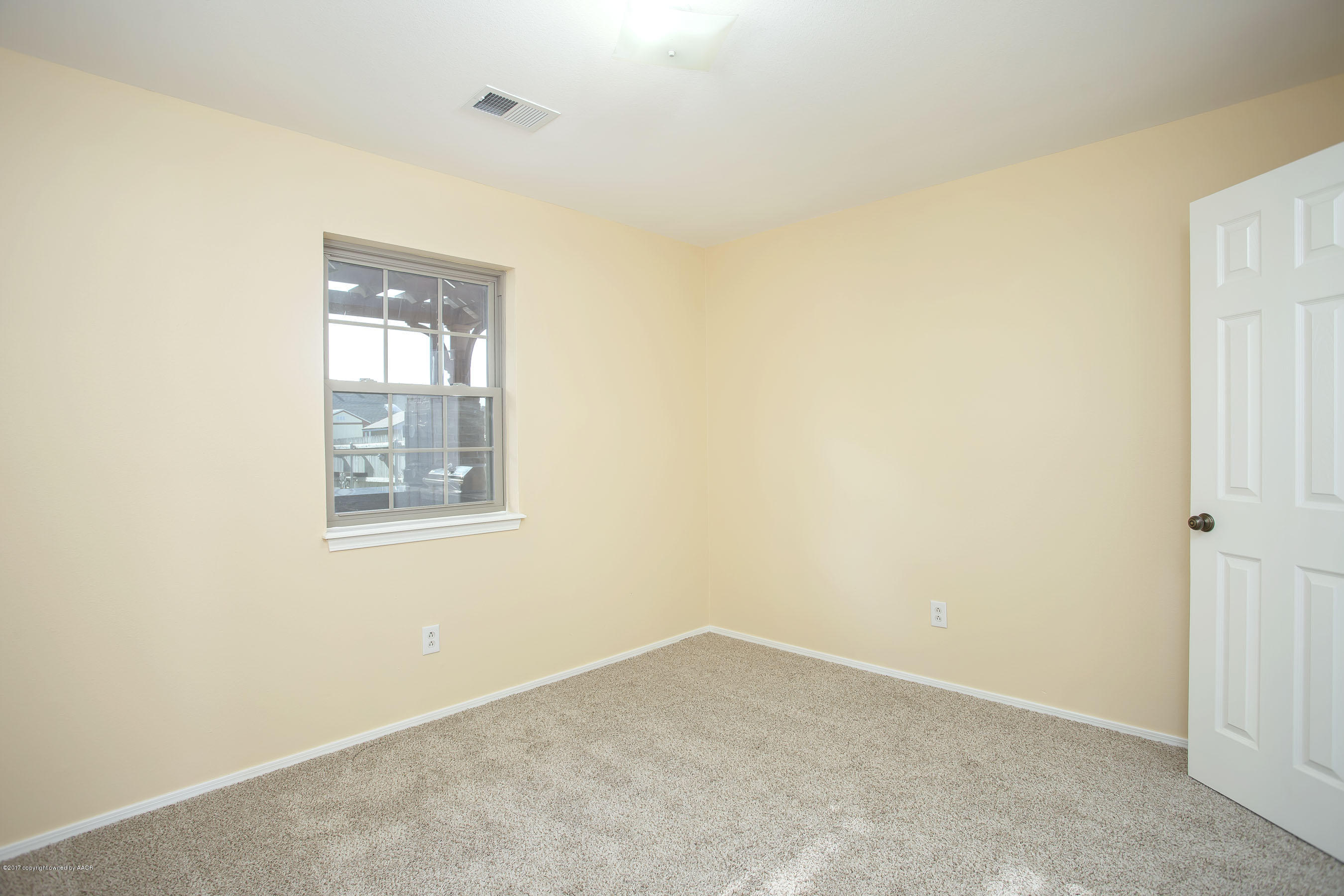 6911 Devonshire Road Amarillo, TX 79109 - Photo 19 of 26 2nd Bedroom