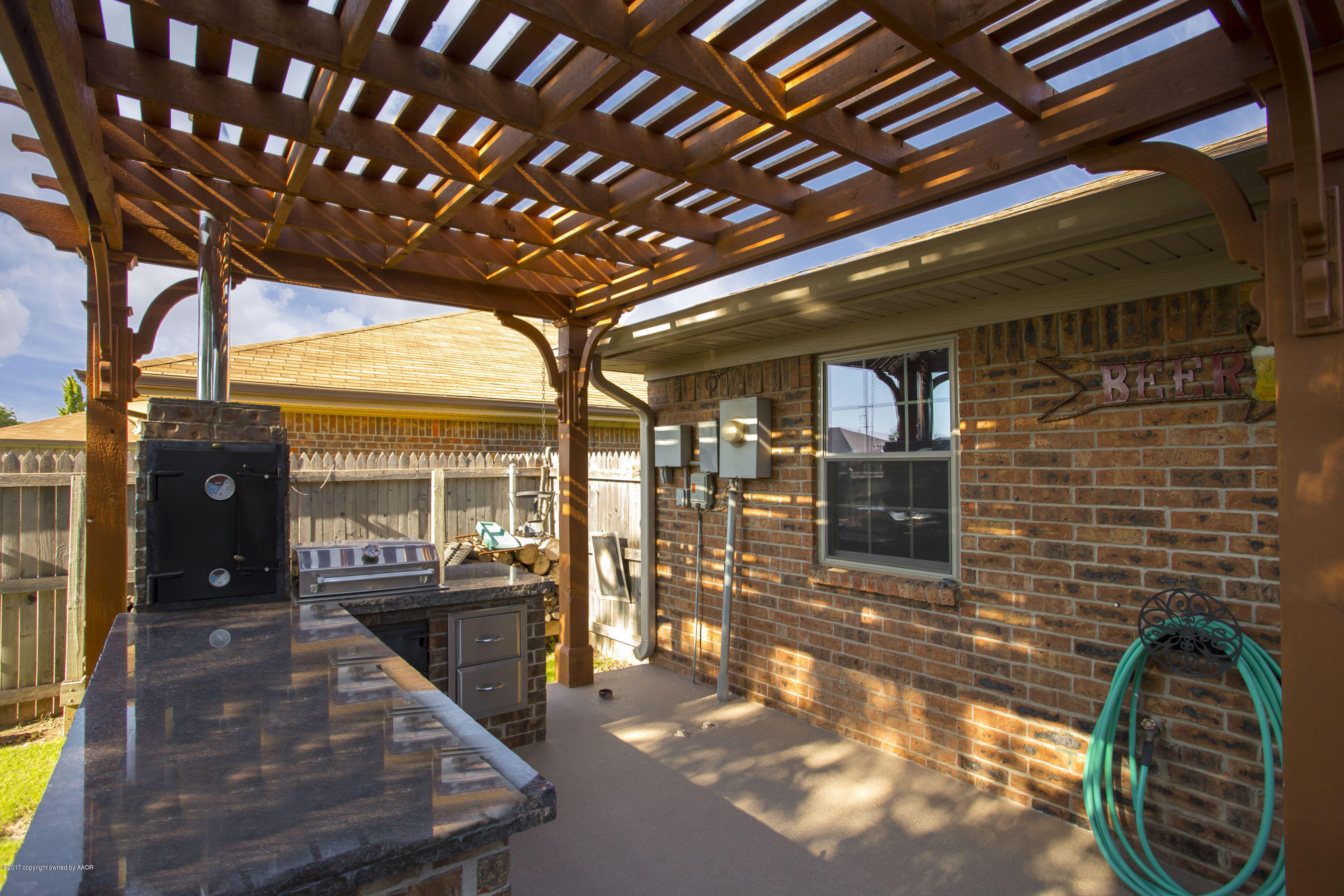 6911 Devonshire Road Amarillo, TX 79109 - Photo 22 of 26 Outdoor Kitchen-2