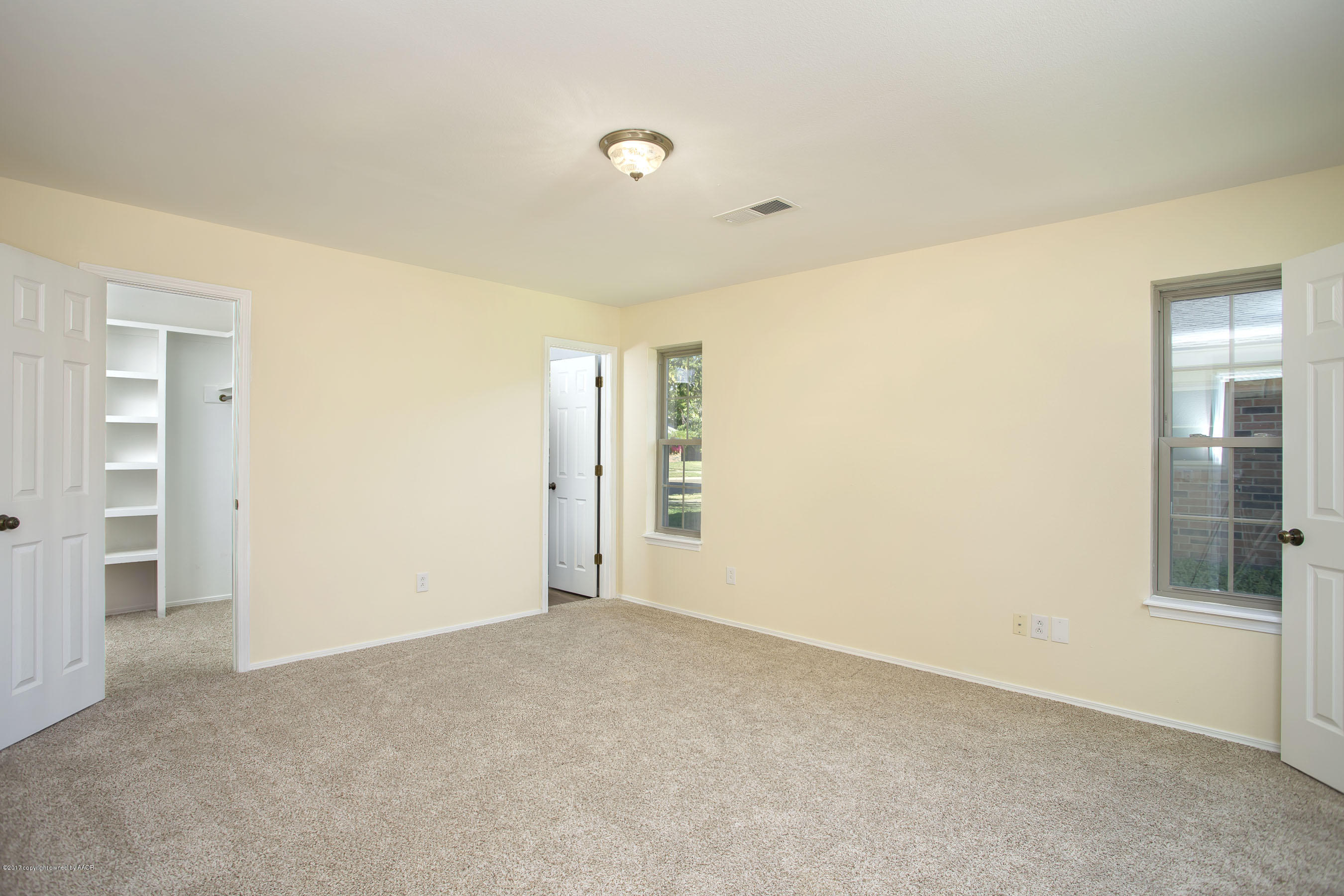 6911 Devonshire Road Amarillo, TX 79109 - Photo 10 of 26 Master
