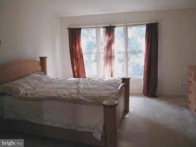 1657 Oak Spring Way Reston, VA 20190 - Photo 3 of 9 Master Bedroom