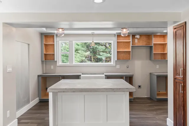 $349,000 | 26 Crowell Hill Road, Vassalboro, ME 04989