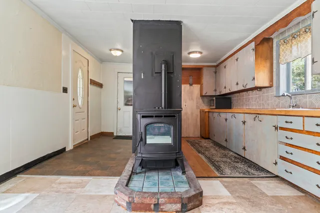 $349,000 | 26 Crowell Hill Road, Vassalboro, ME 04989