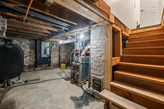 $349,000 | 26 Crowell Hill Road, Vassalboro, ME 04989