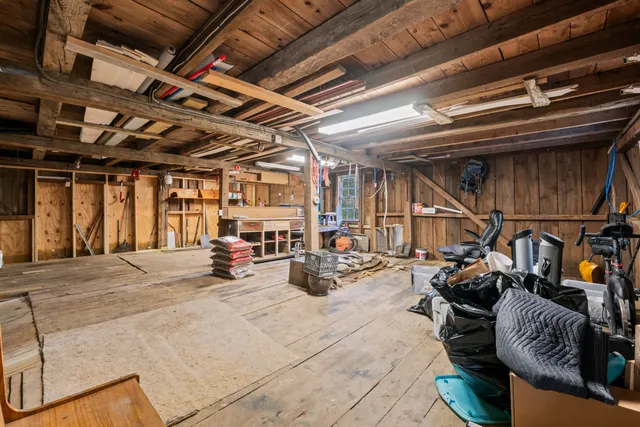 $349,000 | 26 Crowell Hill Road, Vassalboro, ME 04989