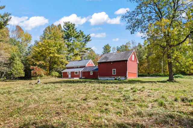 $349,000 | 26 Crowell Hill Road, Vassalboro, ME 04989