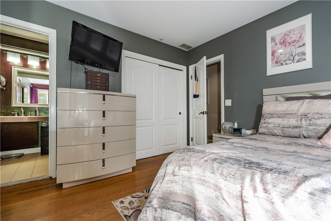 133 Glen Ridge Road Cranston, RI 02920 - Photo 28 of 46