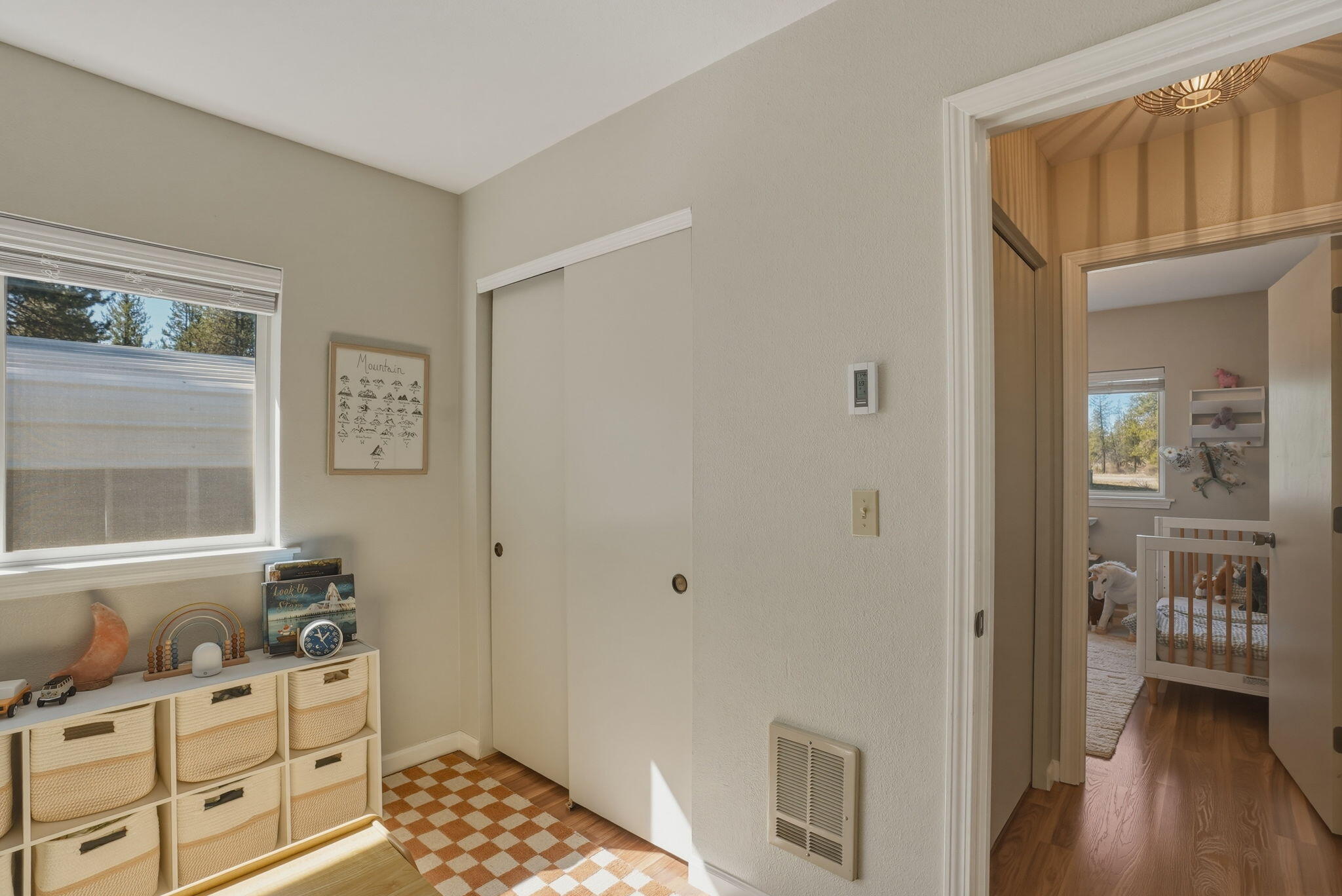 55601 Swan Road Bend, OR 97707 - Photo 20 of 41 38-web-or-mls-Riley_Visuals_038