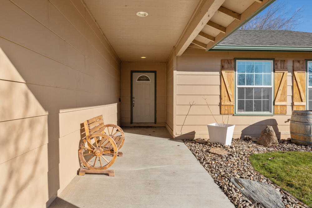 7229 Ruth Drive Klamath Falls, OR 97603 - Photo 9 of 47 7229RuthDr-10