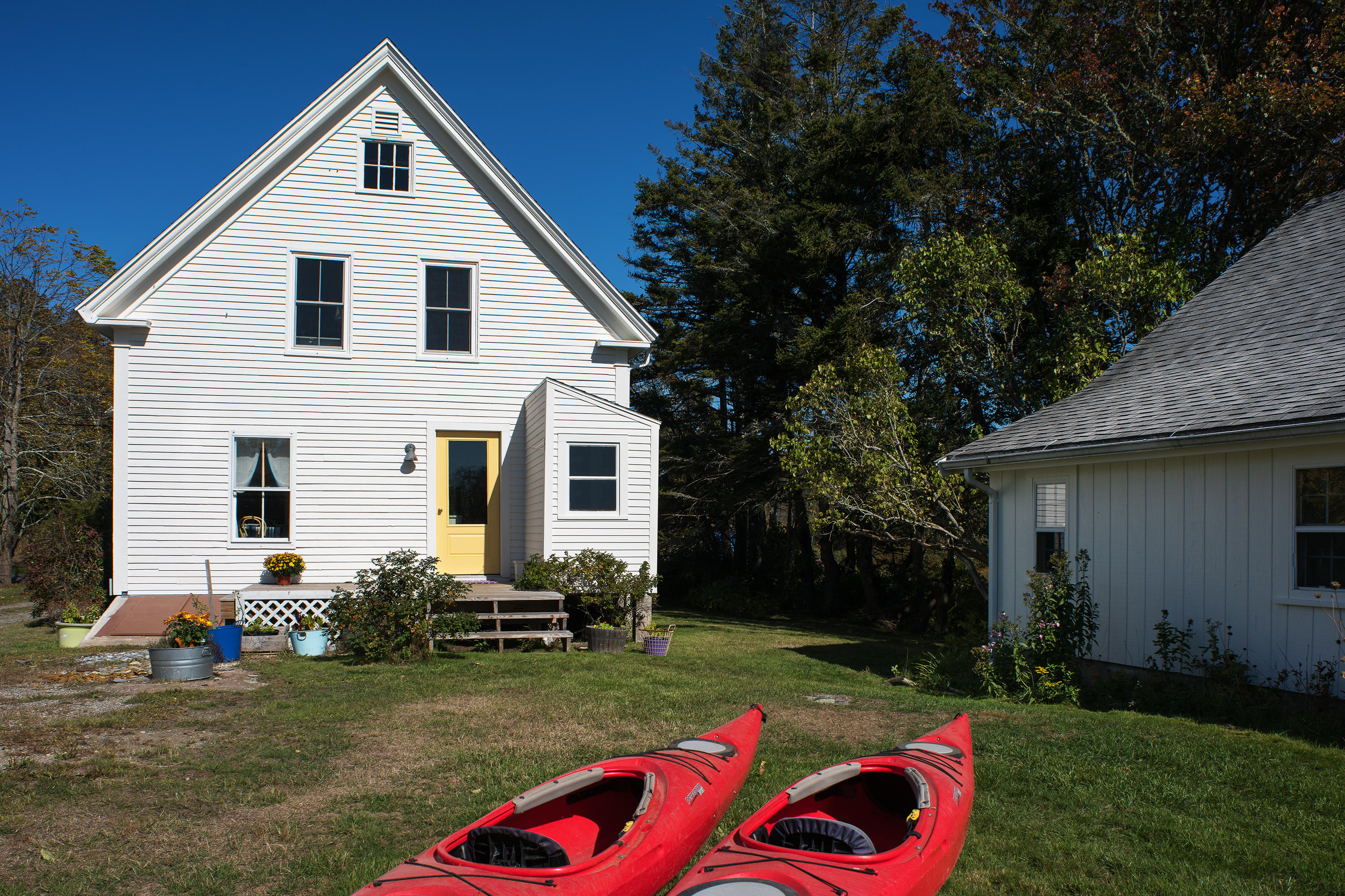 196 Snowball Hill Road New Harbor, ME 04554 - Photo 2 of 26 15-196SnowBallHillRd-SBS-