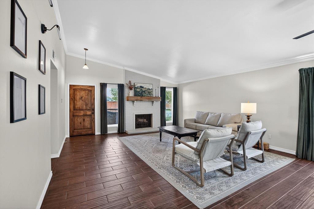 5509 Galaxie Road Garland, TX 75044 - Photo 3 of 35