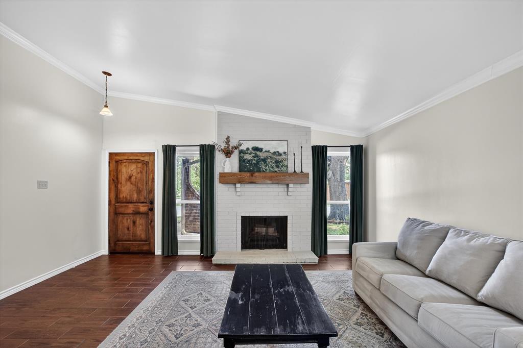 5509 Galaxie Road Garland, TX 75044 - Photo 4 of 35