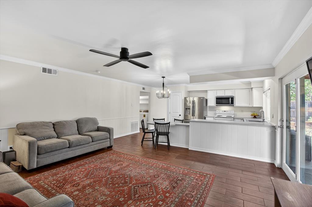 5509 Galaxie Road Garland, TX 75044 - Photo 8 of 35