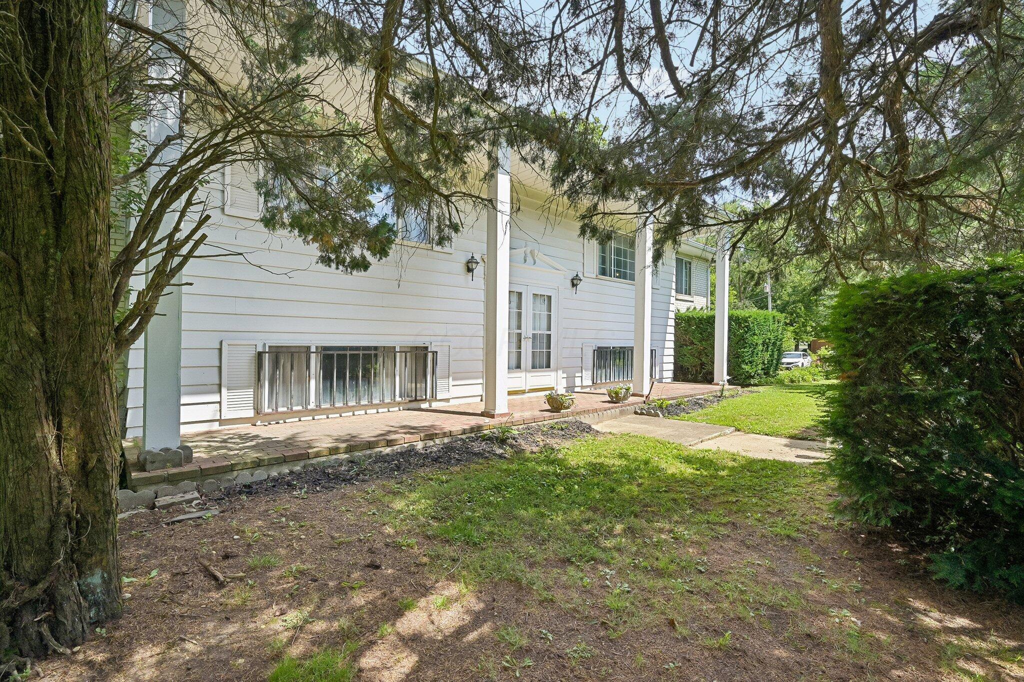 9462 Alkire Road Grove City, OH 43123 - Photo 4 of 82