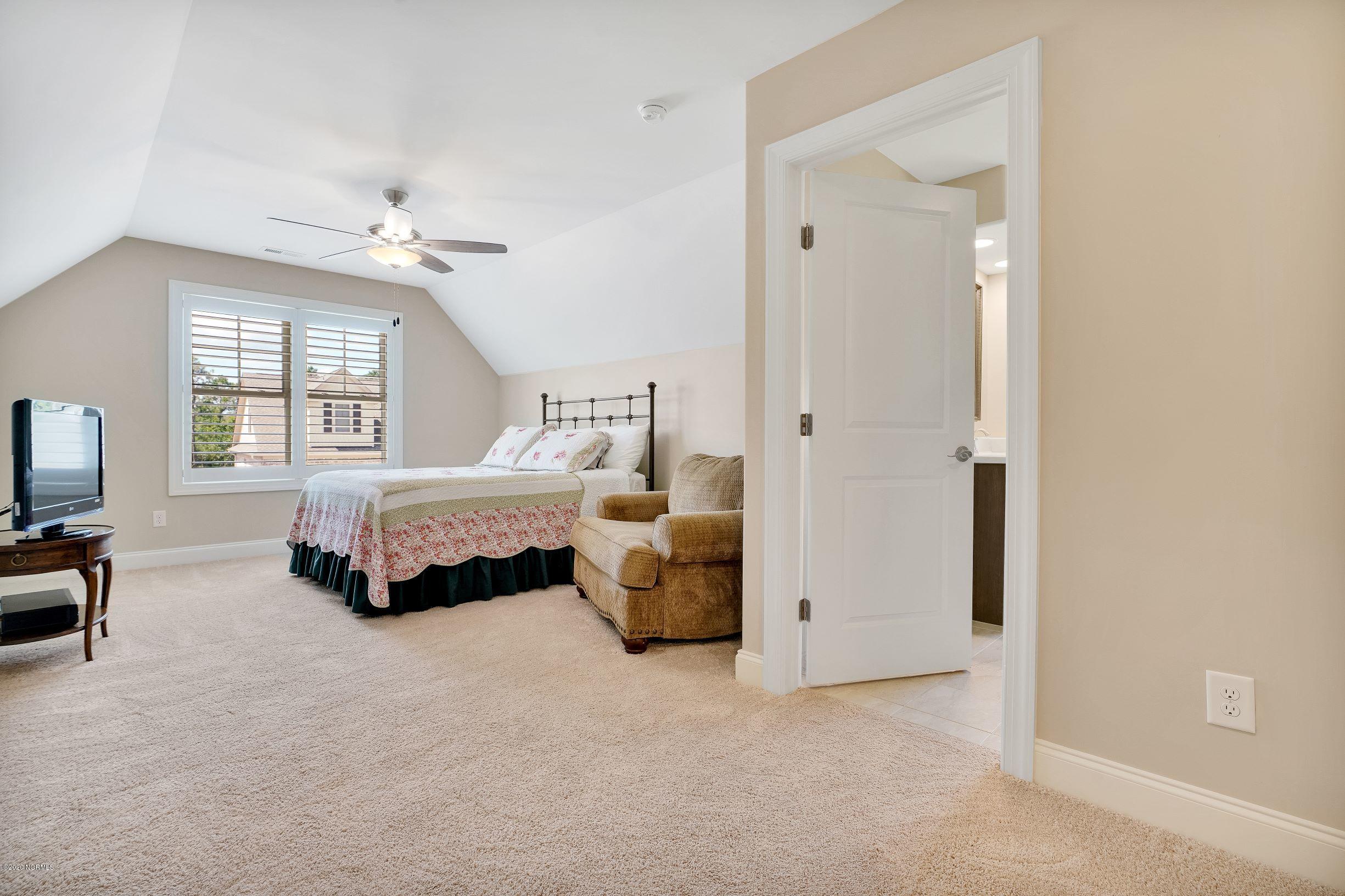 2140 Springstone Drive Leland, NC 28451 - Photo 21 of 28 GUEST SUITE UPPER LEVEL