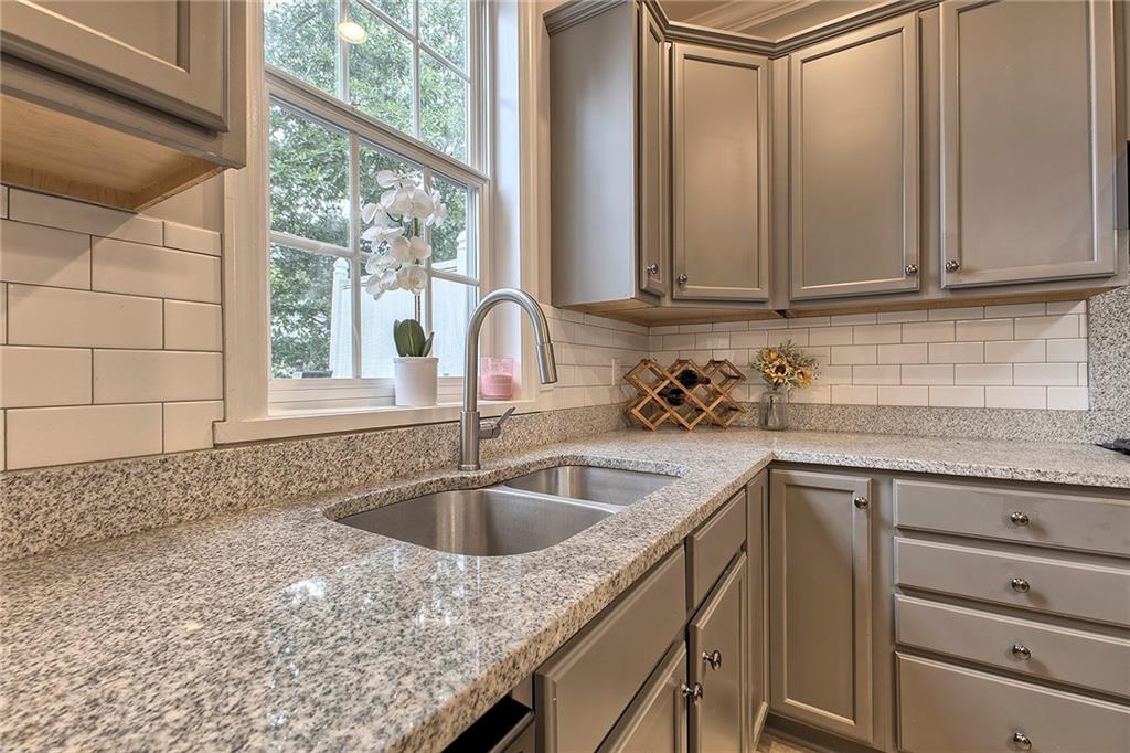 7010 Crider Road Mars, PA 16046 - Photo 6 of 32