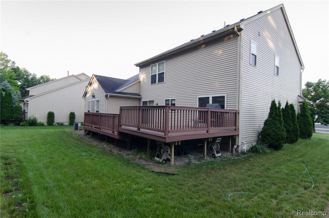 60 Ridge Field Court Oxford, MI 48371 - Photo 29 of 37 GRU_4780.jpg