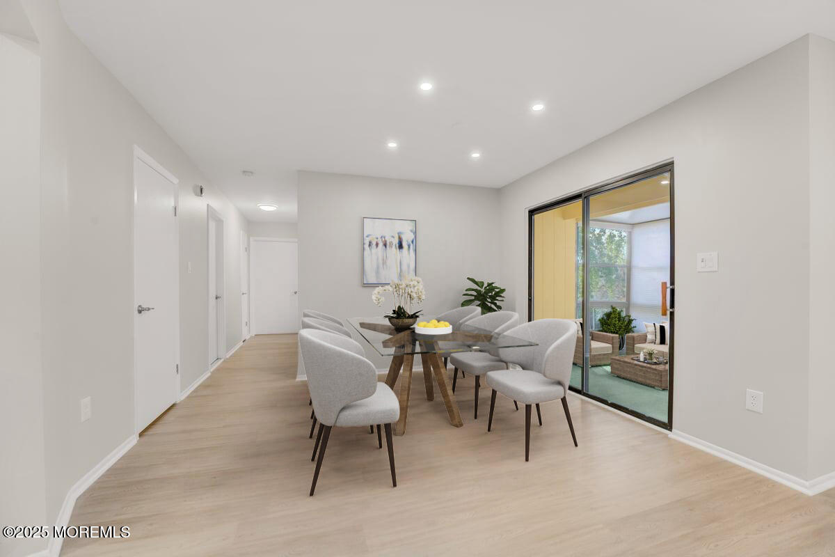 178 Amberly Drive, Unit K Manalapan, NJ 07726 - Photo 7 of 14 Dining 1