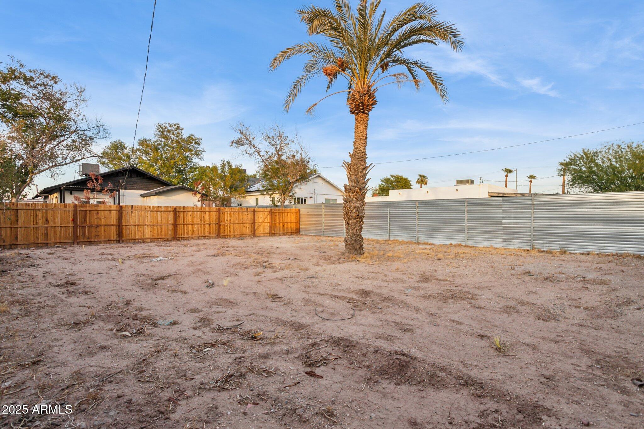 929 East Granada Road Phoenix, AZ 85006 - Photo 18 of 59 Ready for 2nd dwelling