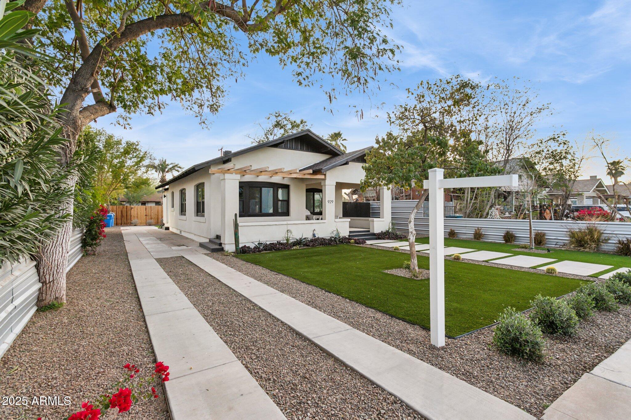 929 East Granada Road Phoenix, AZ 85006 - Photo 24 of 59 Character-rich bungalow