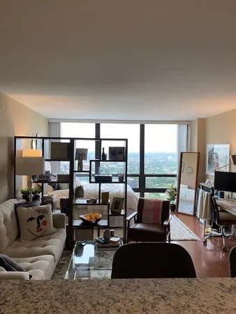 $2,295 | 1636 North Wells Street, Unit 3414, Chicago, IL 60614