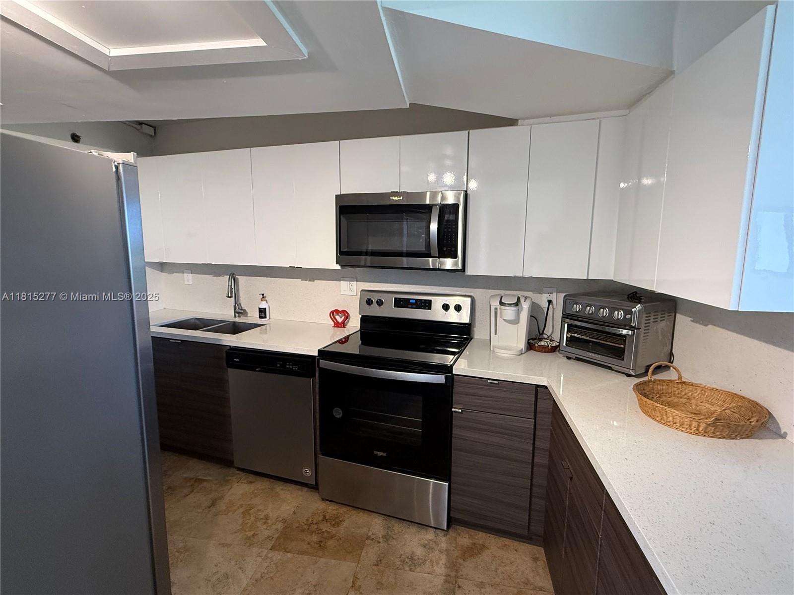 5701 Biscayne Boulevard, Unit 701 Miami, FL 33137 - Photo 10 of 27