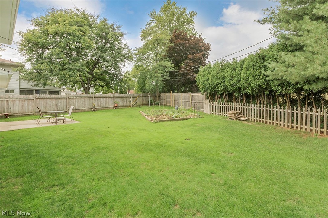 2038 Hansford Road Cleveland, OH 44124 - Photo 30 of 34 Gallery Image 30