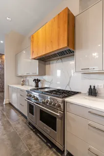 $2,100,000 | 401 North Aberdeen Street, Unit 4N, Chicago, IL 60642