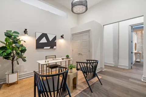 $2,100,000 | 401 North Aberdeen Street, Unit 4N, Chicago, IL 60642