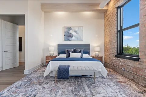 $2,100,000 | 401 North Aberdeen Street, Unit 4N, Chicago, IL 60642