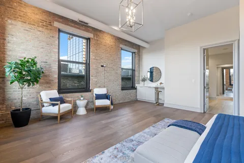 $2,100,000 | 401 North Aberdeen Street, Unit 4N, Chicago, IL 60642