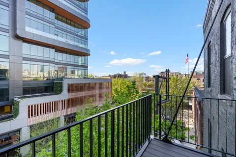 $2,100,000 | 401 North Aberdeen Street, Unit 4N, Chicago, IL 60642