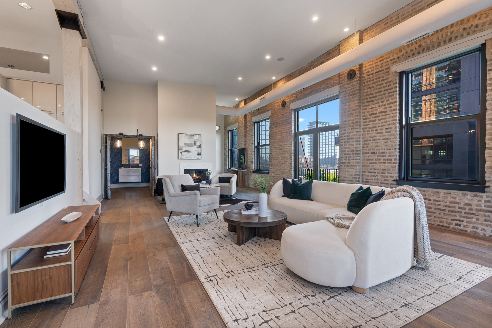 401 North Aberdeen Street, Unit 4N Chicago, IL 60642 - Photo 8 of 39
