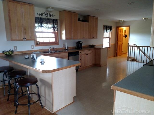 2505 Castle Road North Branch, MI 48461 - Photo 11 of 23