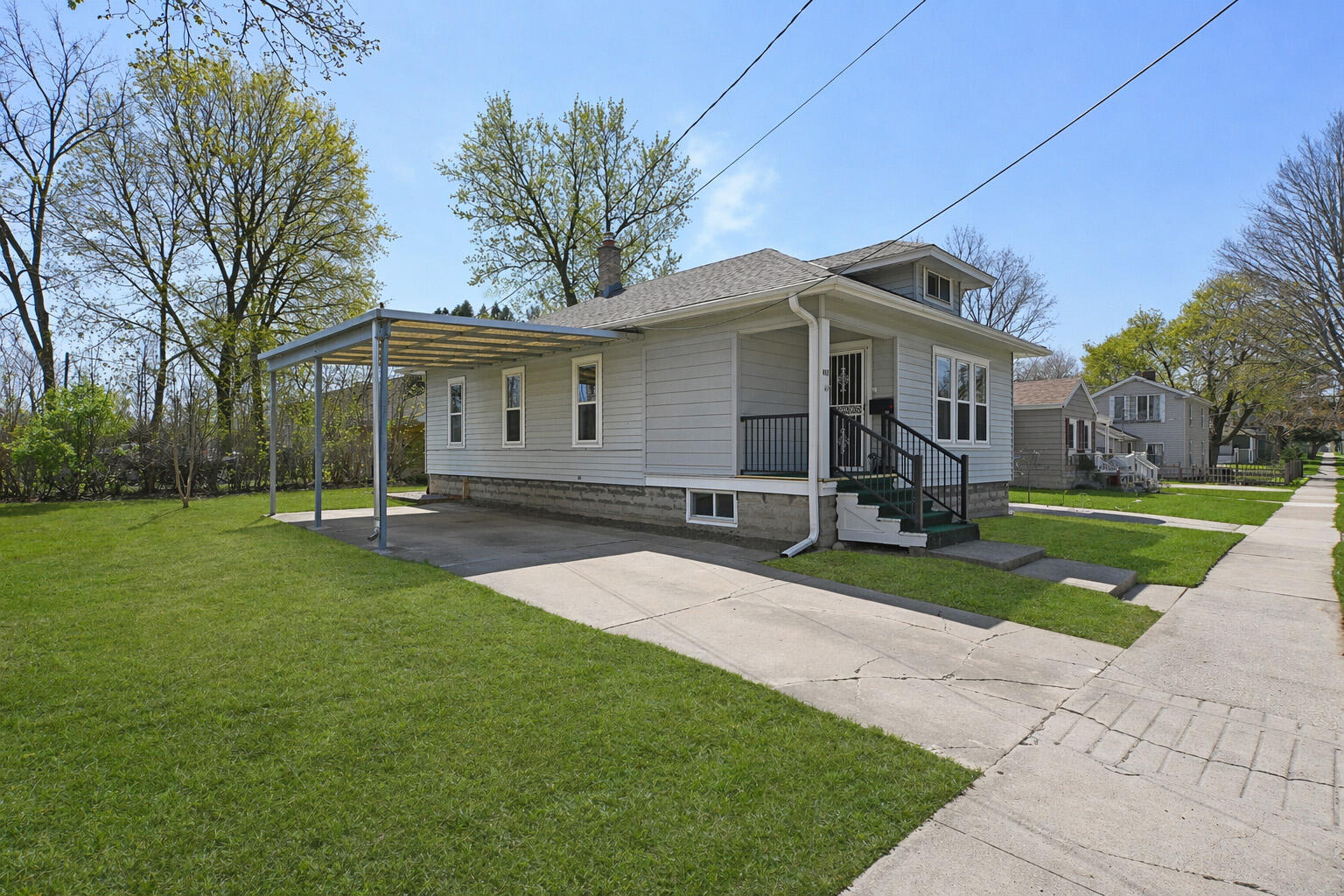 412 McDowell Street Delavan, WI 53115 - Photo 14 of 17 Carport Front