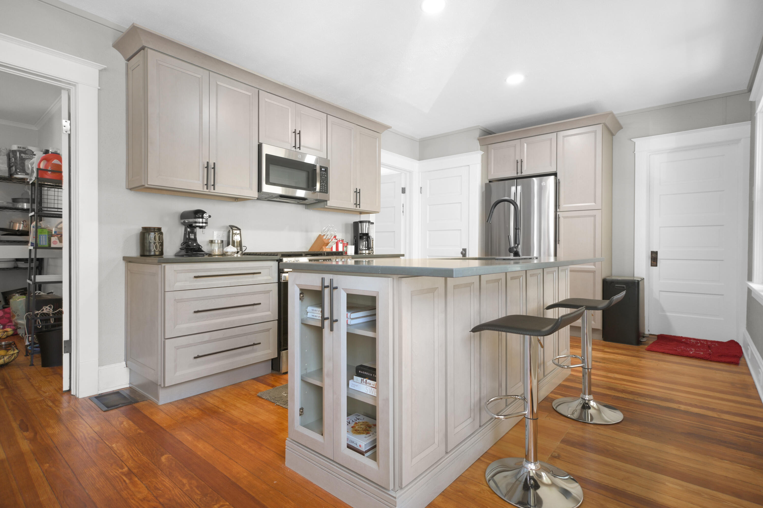 412 McDowell Street Delavan, WI 53115 - Photo 6 of 17 Kitchen