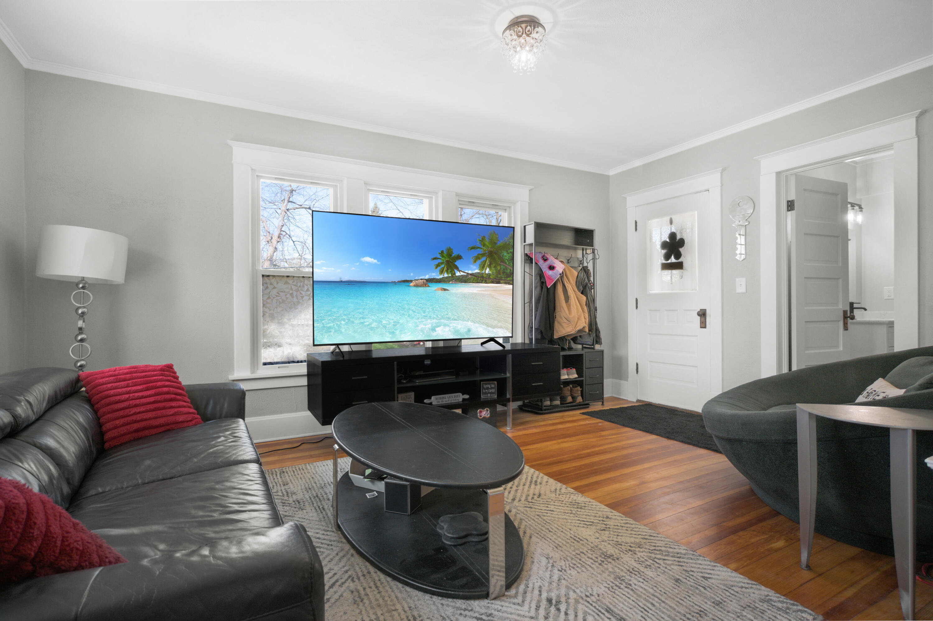 412 McDowell Street Delavan, WI 53115 - Photo 9 of 17 Living Room