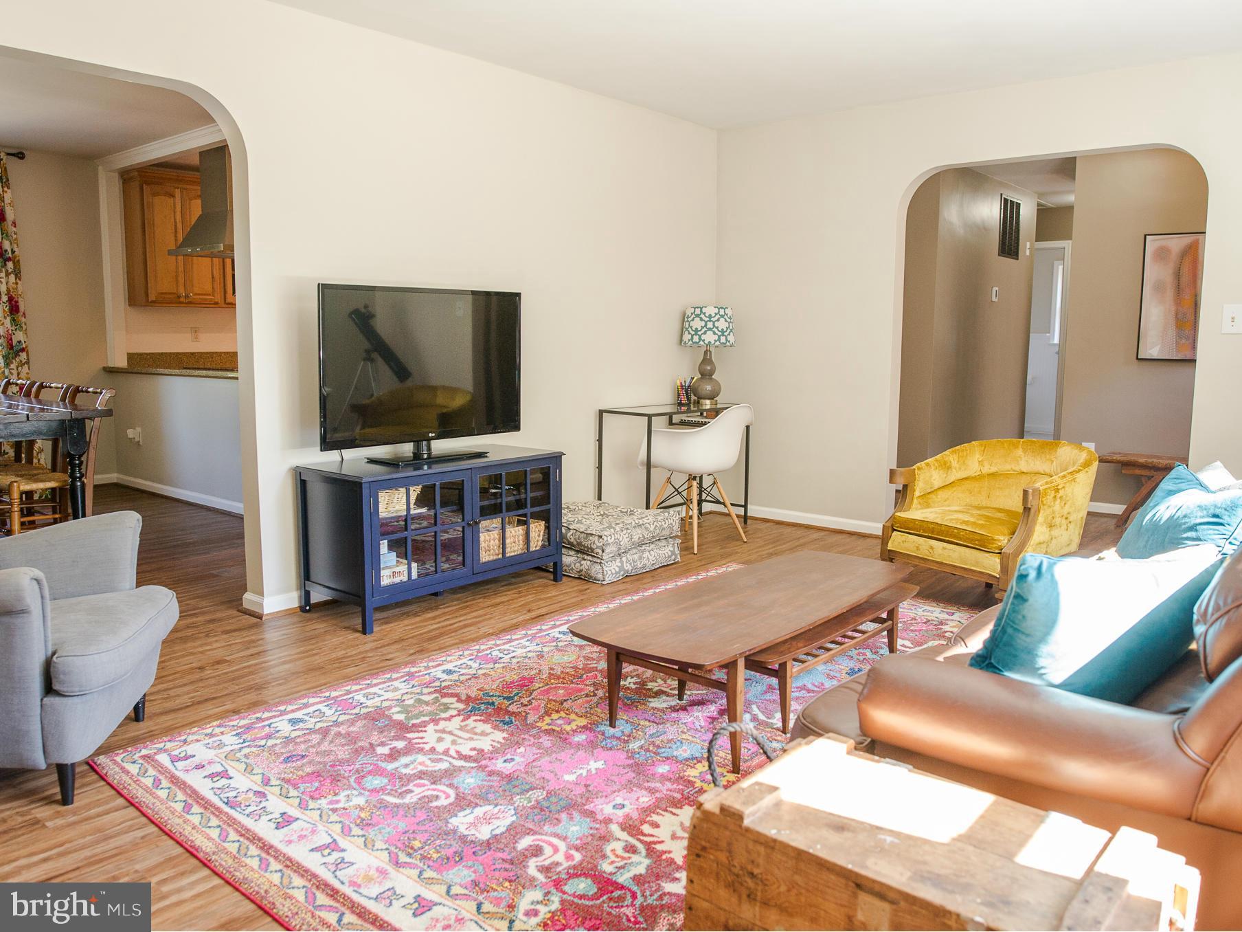 6788 Sunnybrook Drive Frederick, MD 21702 - Photo 10 of 29 Living Room, View #2